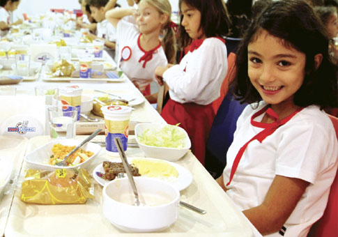 Okullara-Yemek-Hizmeti